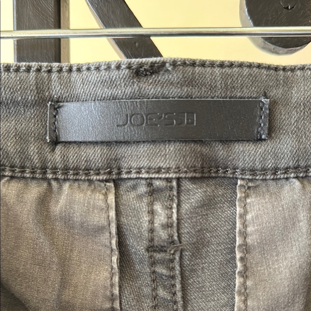 Joe’s Women’s Charcoal Cargo Pants Size 28 - Picture 2 of 6